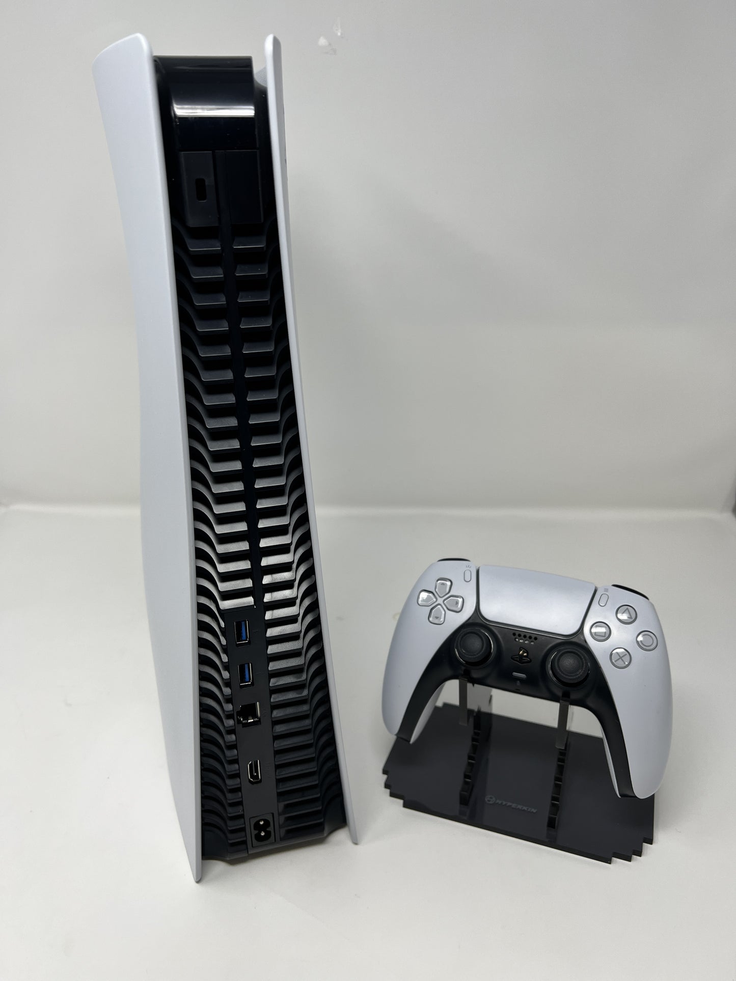 PlayStation 5 Disk 825 GB W/ Elden Ring