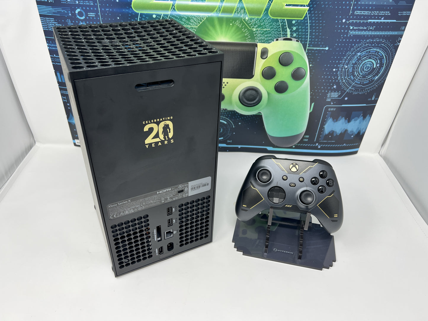 Xbox Series X 1TB 20th Anniversary Halo Edition